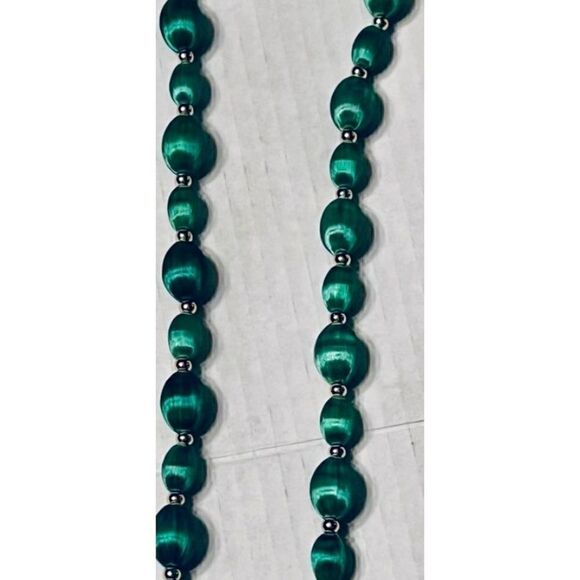 Satin Green Beaded Necklace 15” H Vintage 50’s - Picture 3 of 4